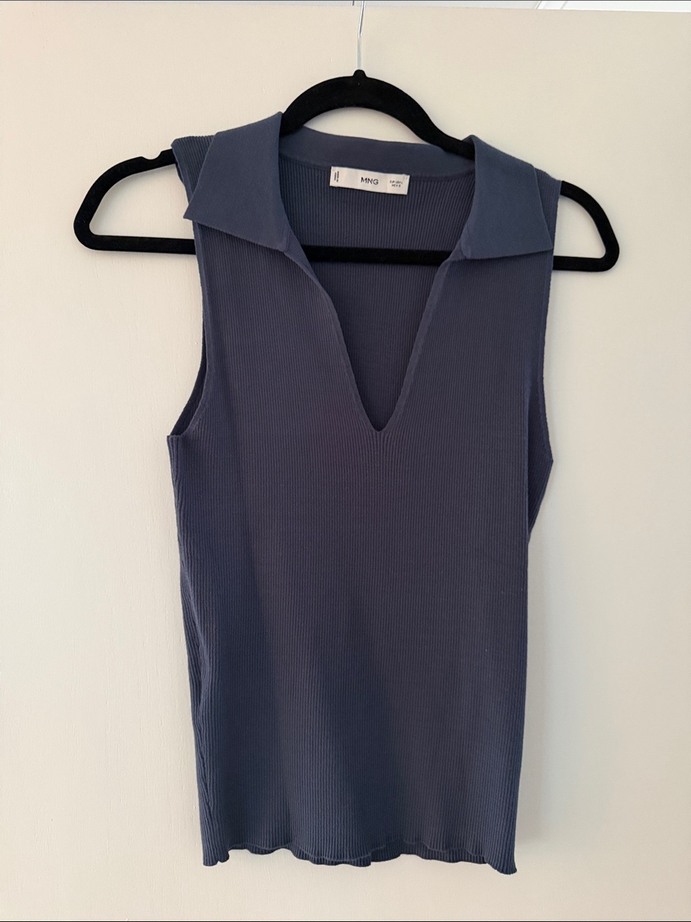 Fitted Collared shirt